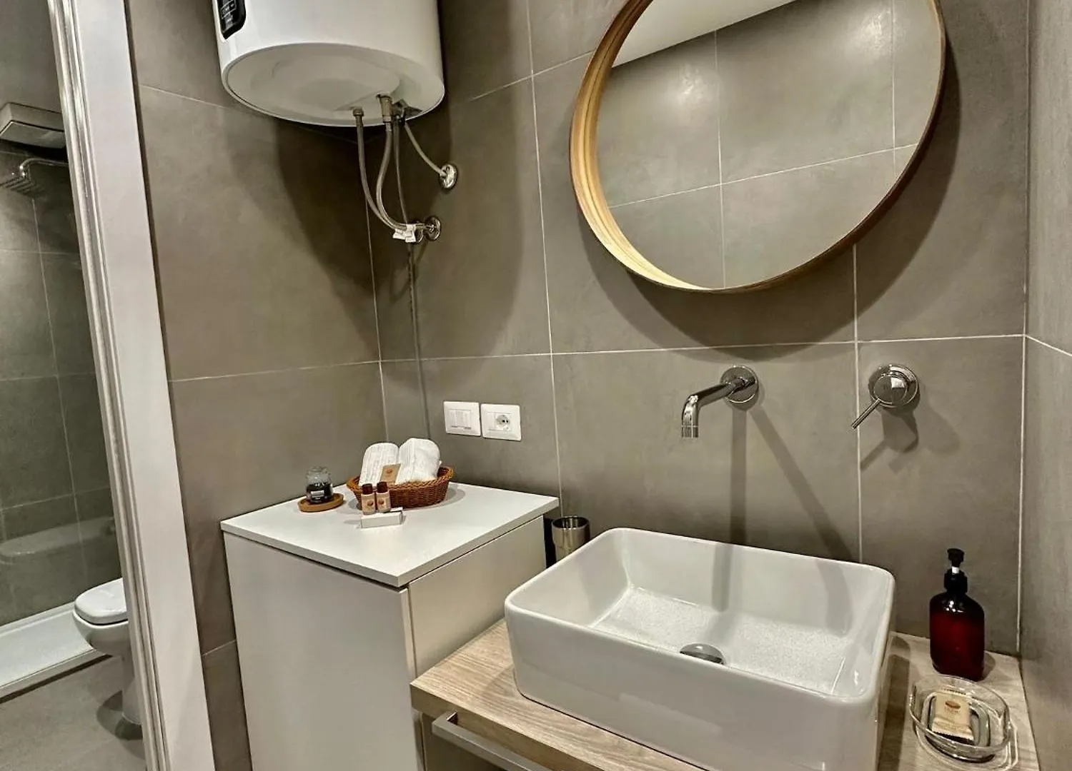 Duomo-Linate-Istituto Dei Tumori Suite Wifi Milan Apartment